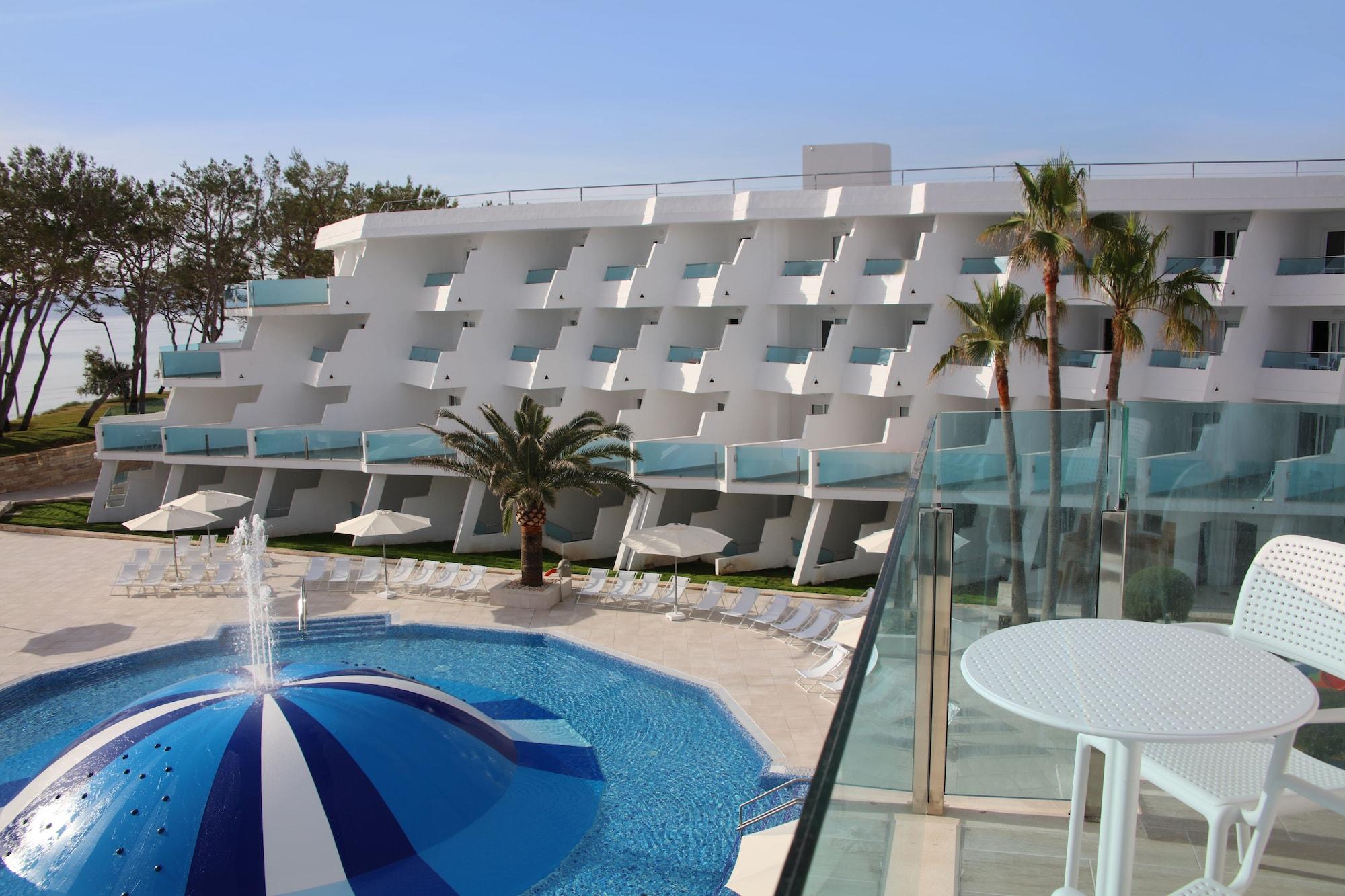 Iberostar Waves Playa De Muro Platja de Muro Εξωτερικό φωτογραφία