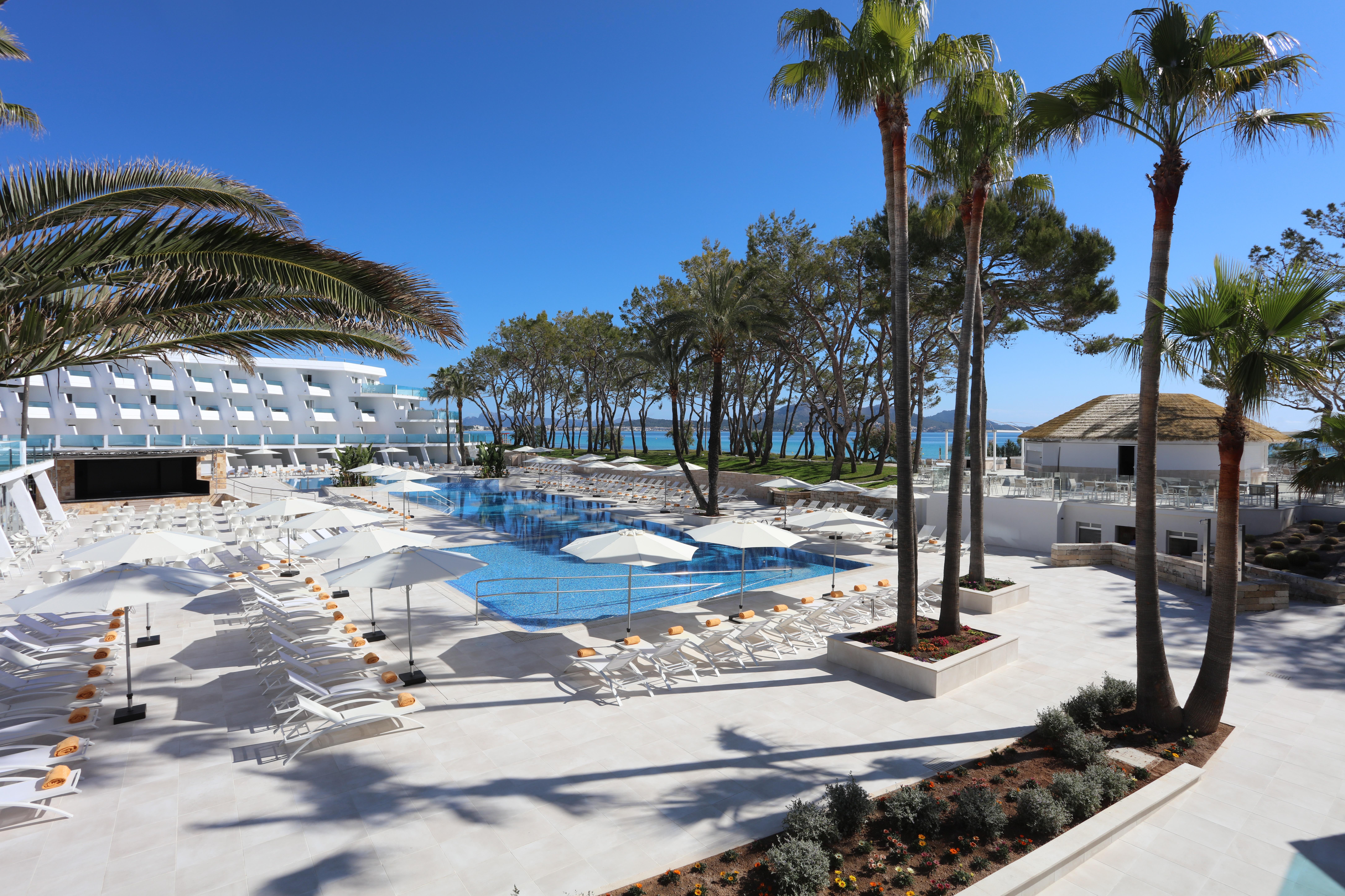 Iberostar Waves Playa De Muro Platja de Muro Εξωτερικό φωτογραφία